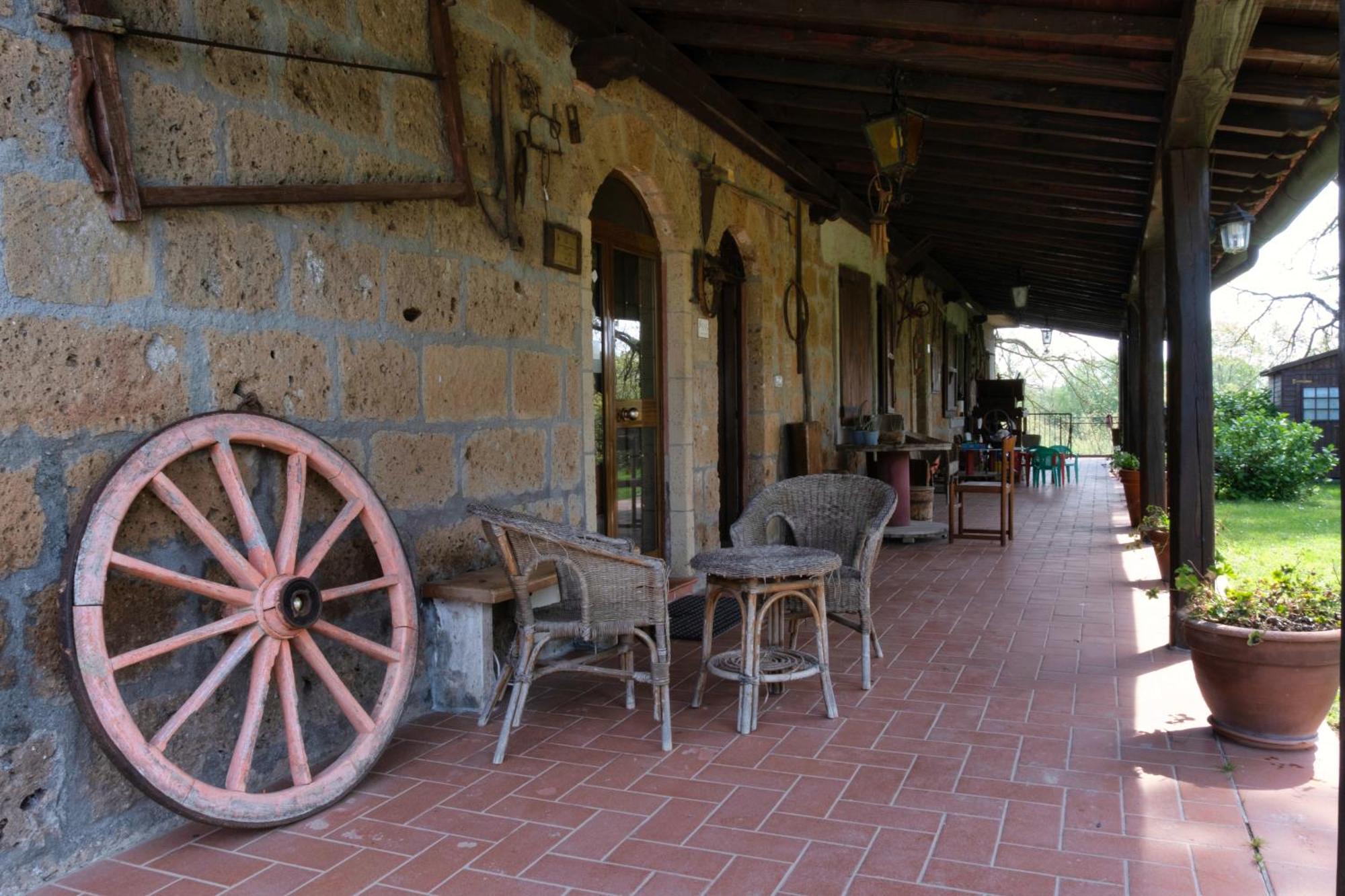 Bio Agriturismo Aia Del Tufo Sorano  Bagian luar foto