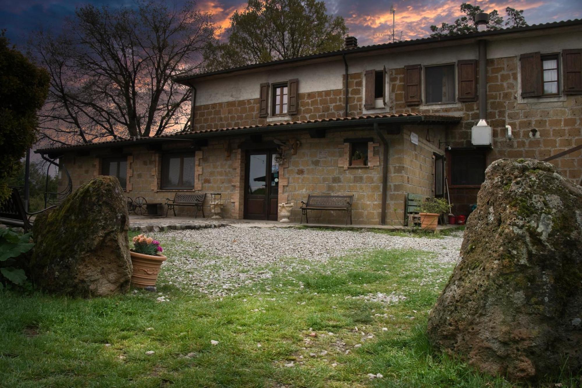 Bio Agriturismo Aia Del Tufo Sorano  Bagian luar foto